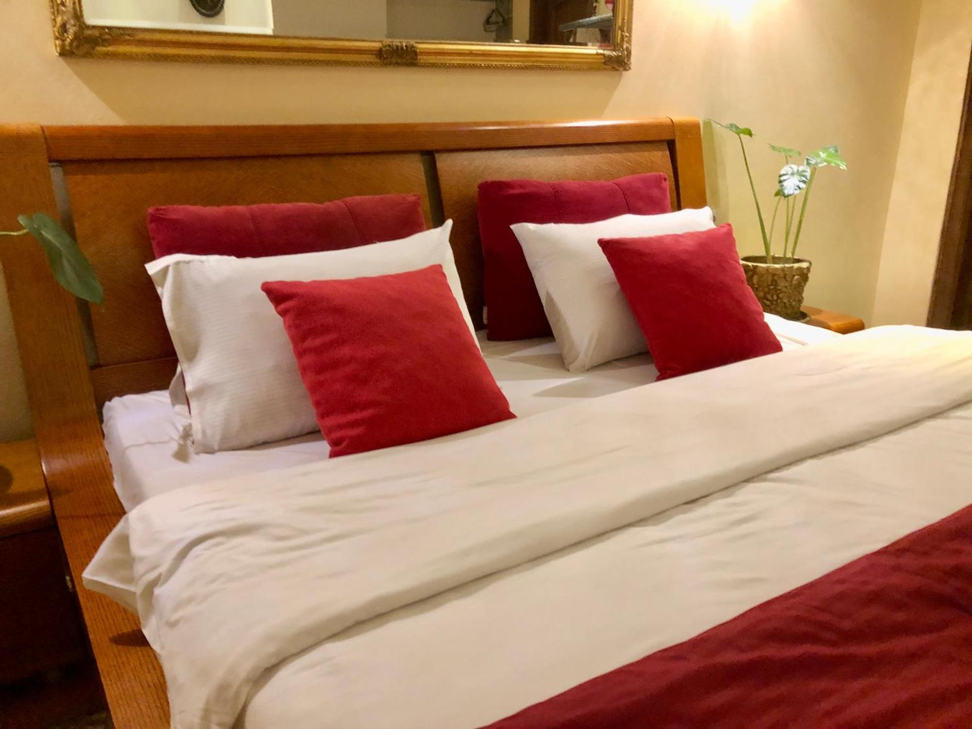 Urban Boutique Hotel Pristina Kültér fotó