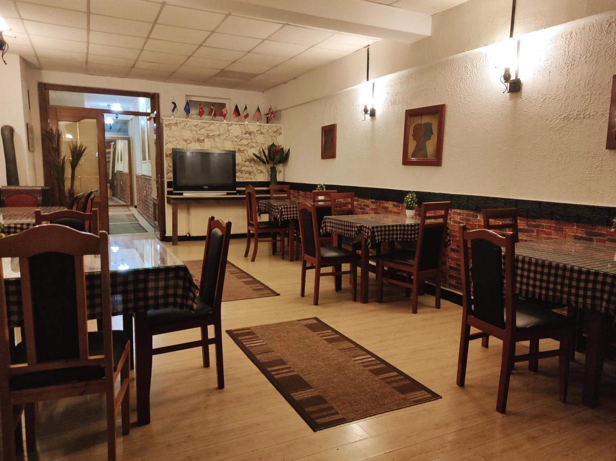 Urban Boutique Hotel Pristina Kültér fotó