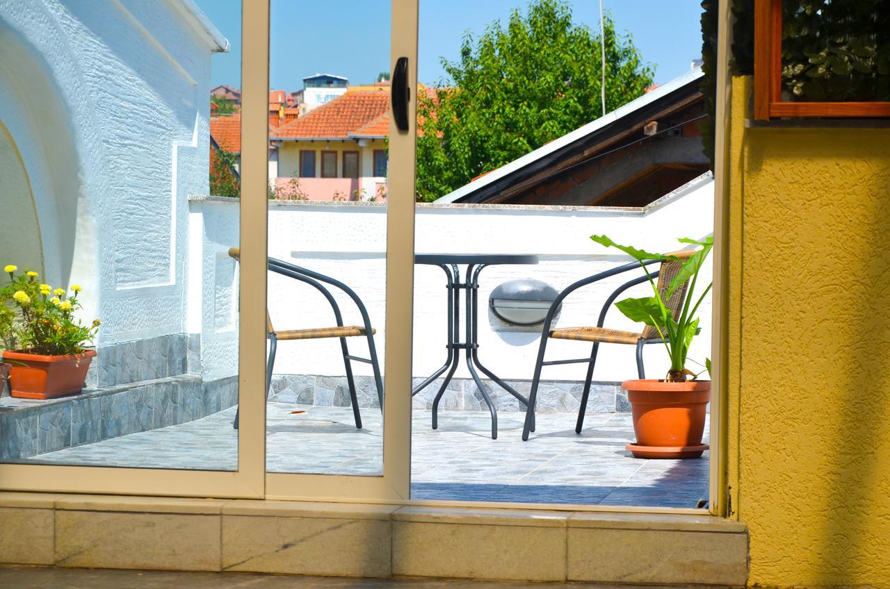 Urban Boutique Hotel Pristina Kültér fotó